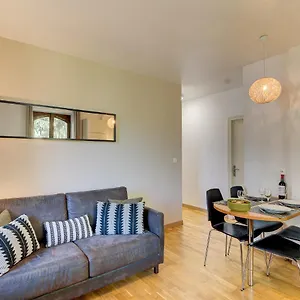 https://apartment-la-roseraie-alpes-travel-central-chamonix.hotels-rhonealpes.com