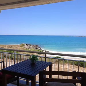 https://happy-residence-orient-beach.comcaribbean.com